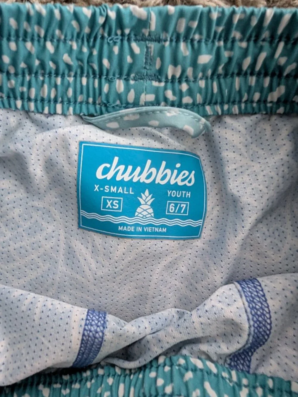 Chubbies The Whale Sharks (Boys Classic Lined Swim Trunk) - XS 6/7